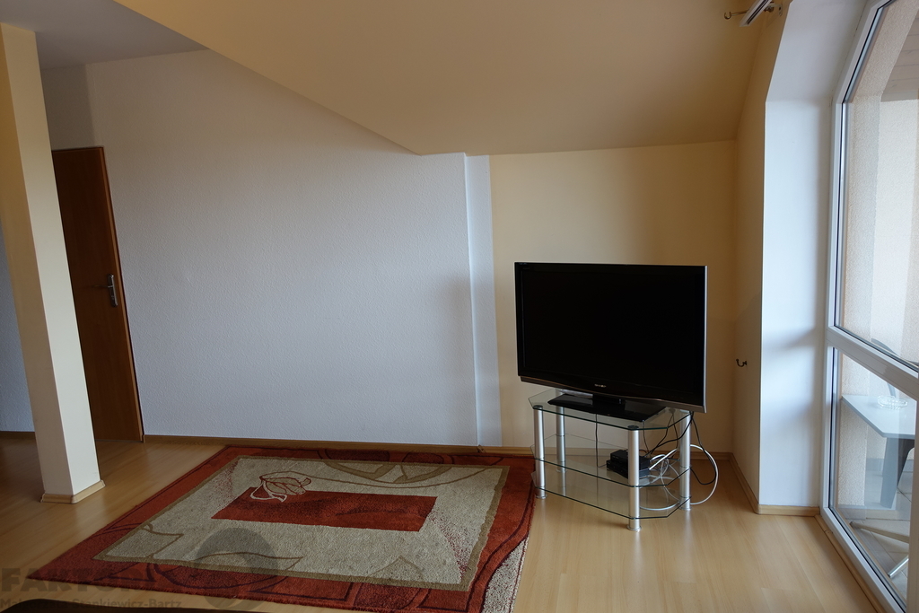 Budynek mieszkalno usługowy 641,5m2 działka 1503m2 (30)