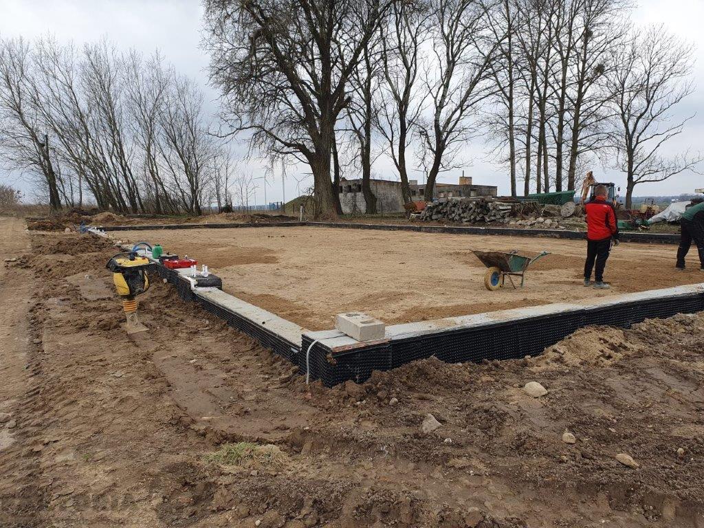 Hala w budowie 525 m2 na działce 1,65 ha Kozielice (2)