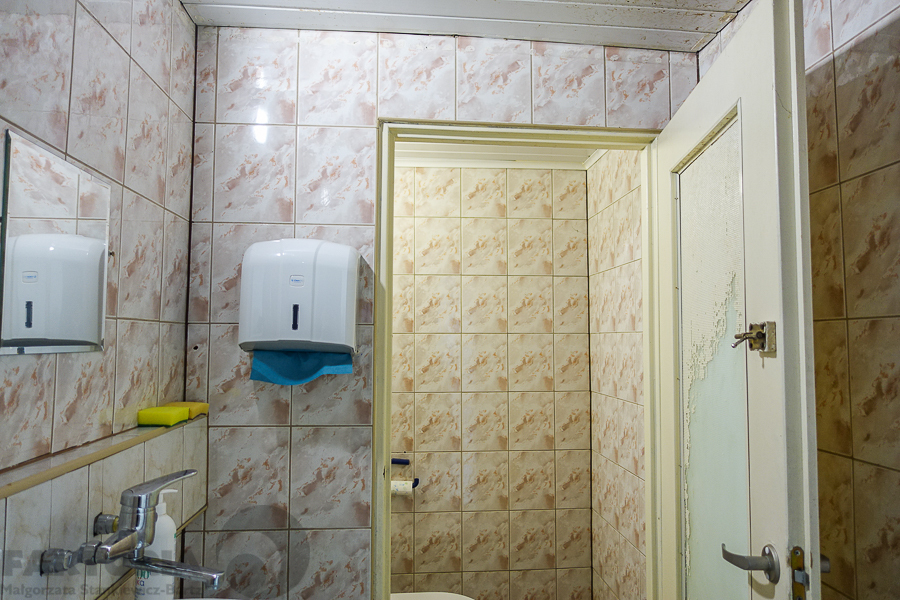 Lokal użytkowy 360 m2, parter, wys. 4 m 550.000 zł (6)