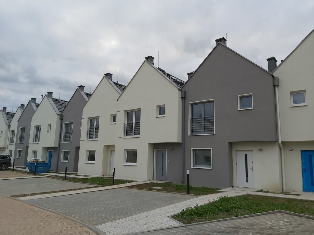 Gumieńce nowy dom w zabudowie szeregowej (7)