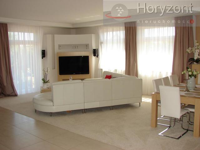 Przepiękny dom parterowy na działce 3400m2 - Dobra (3)