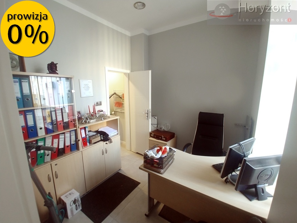 Lokal 103m2, Krzywoustego, witryna,wejście z ulicy (6)