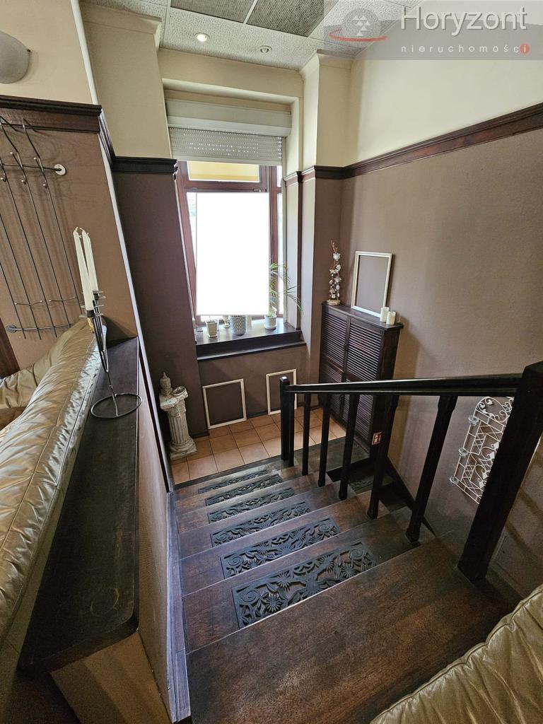 Gotowy salon fryzjersko-kosmetyczny 125m2 (13)