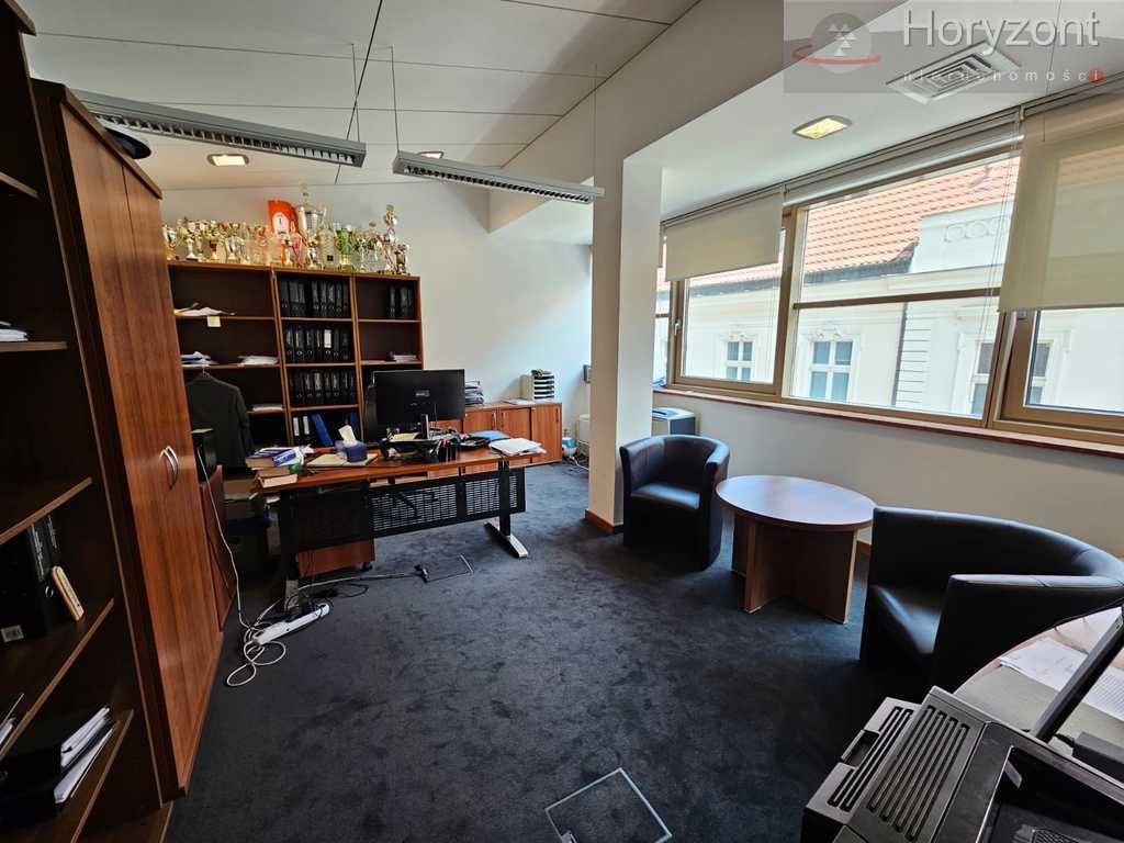 Lokal 277m2, ścisłe Centrum 30zł/1m2 + vat (7)