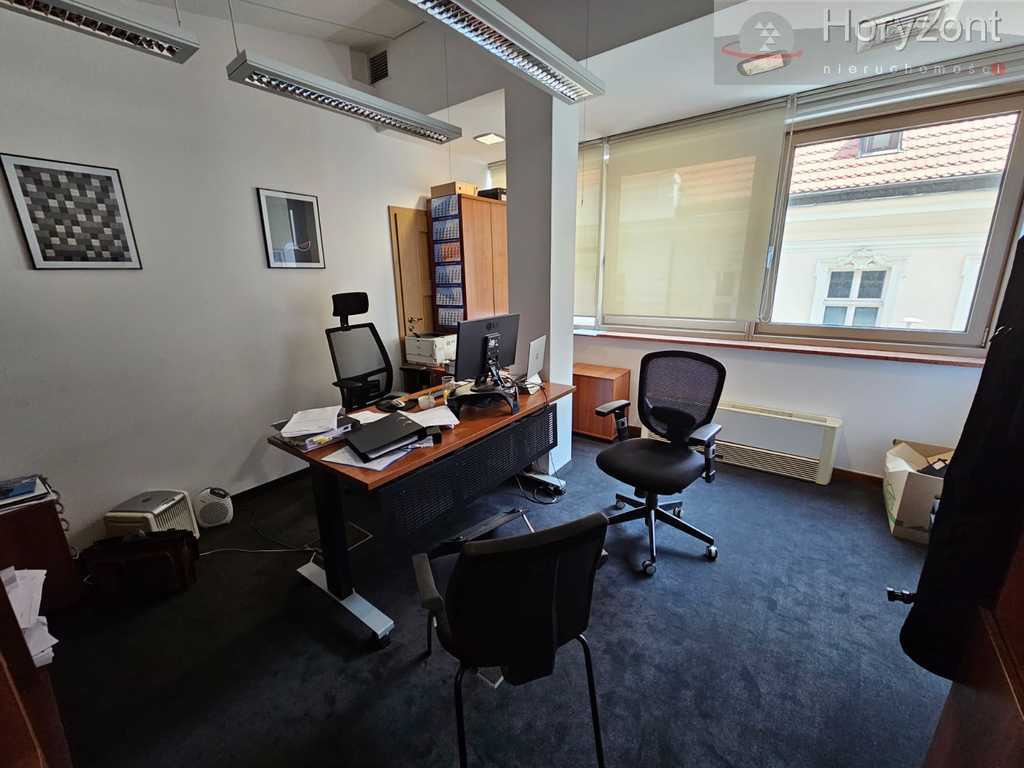 Lokal 277m2, ścisłe Centrum 30zł/1m2 + vat (11)