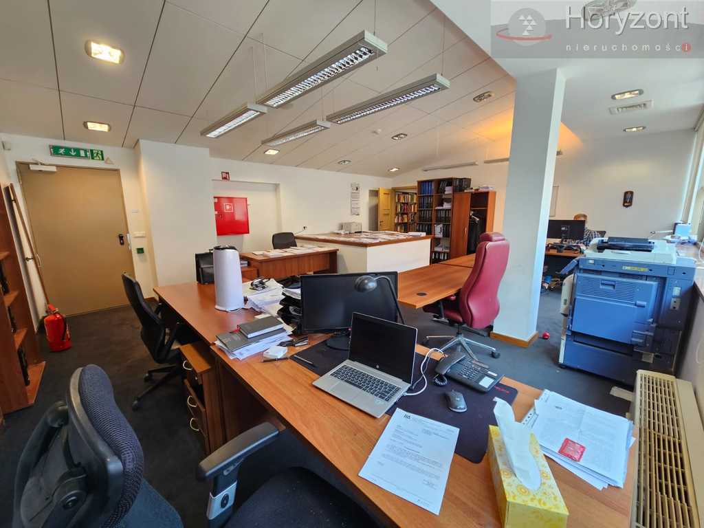 Lokal 277m2, ścisłe Centrum 30zł/1m2 + vat (12)