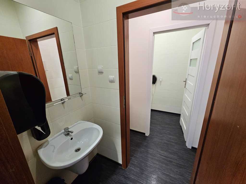 Lokal 277m2, ścisłe Centrum 30zł/1m2 + vat (16)