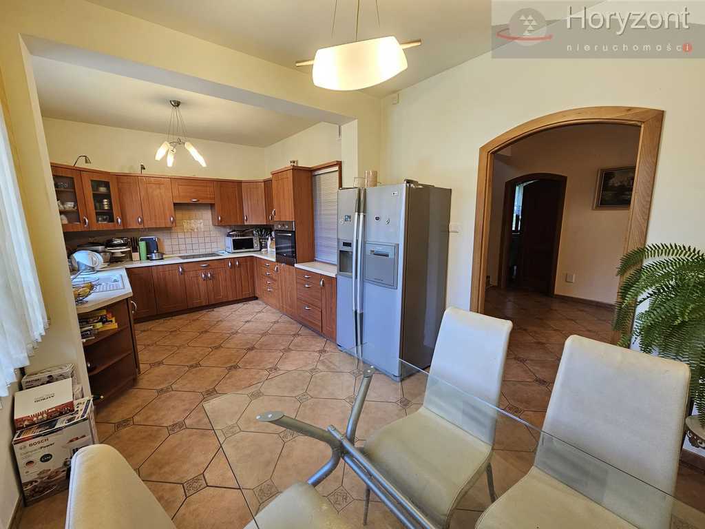 Piękny duży dom w Gryfinie 300m2 na działce 693m2 (5)