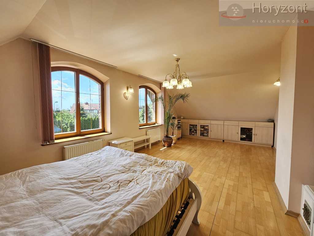 Piękny duży dom w Gryfinie 300m2 na działce 693m2 (10)