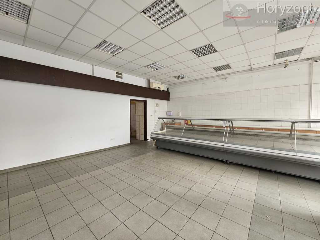Lokal 75m2 w Centrum, duża witryna (4)