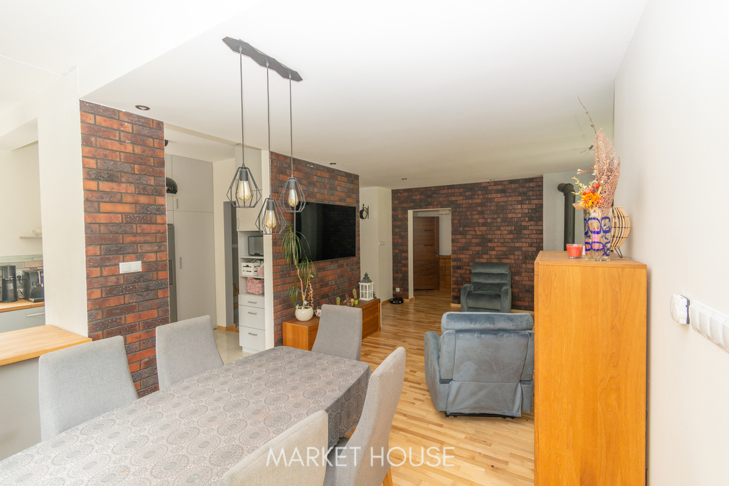 Dom pod lasem, przy jeziorze Miedwie (13)