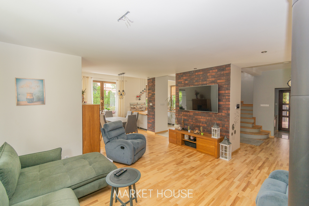 Dom pod lasem, przy jeziorze Miedwie (10)