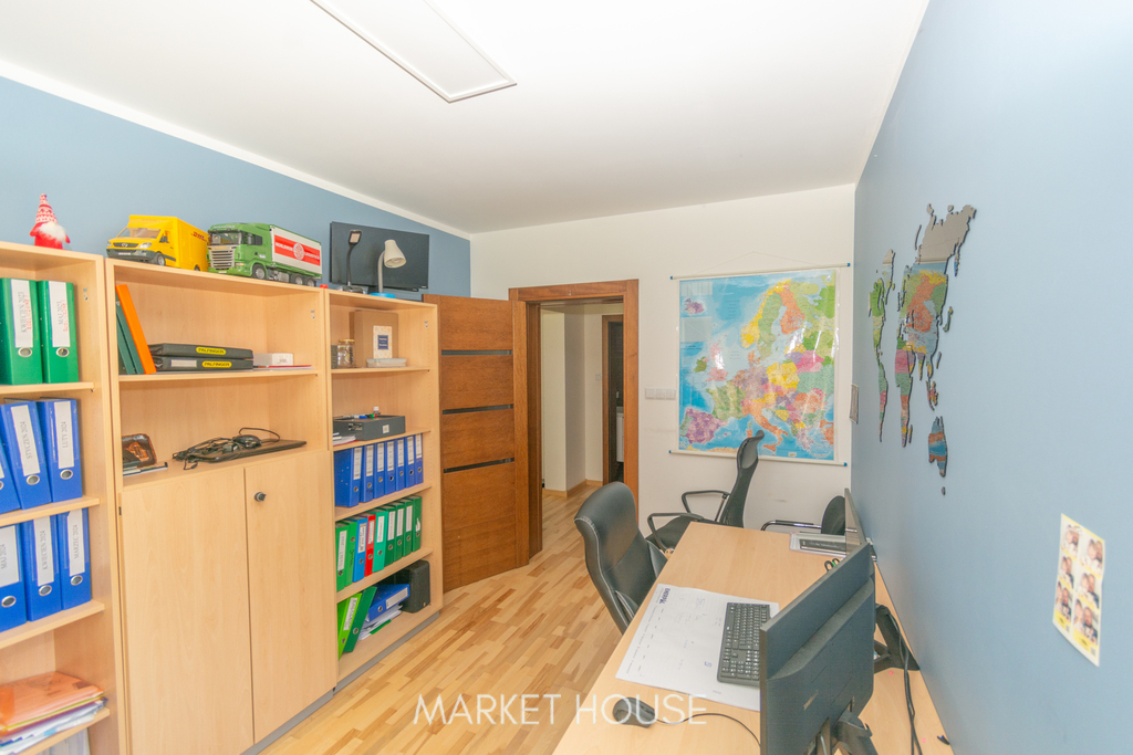 Dom pod lasem, przy jeziorze Miedwie (20)