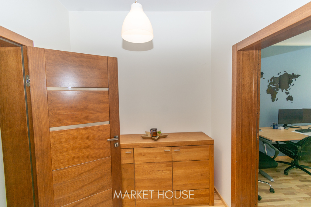 Dom pod lasem, przy jeziorze Miedwie (24)