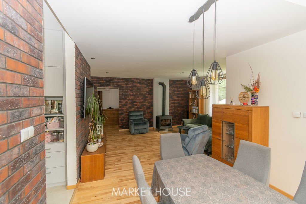 Dom pod lasem, przy jeziorze Miedwie (12)