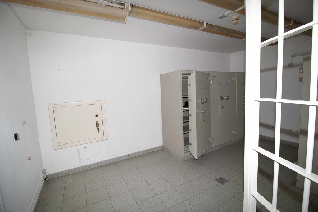 lokal na Archiwum do wynajęcia (6)