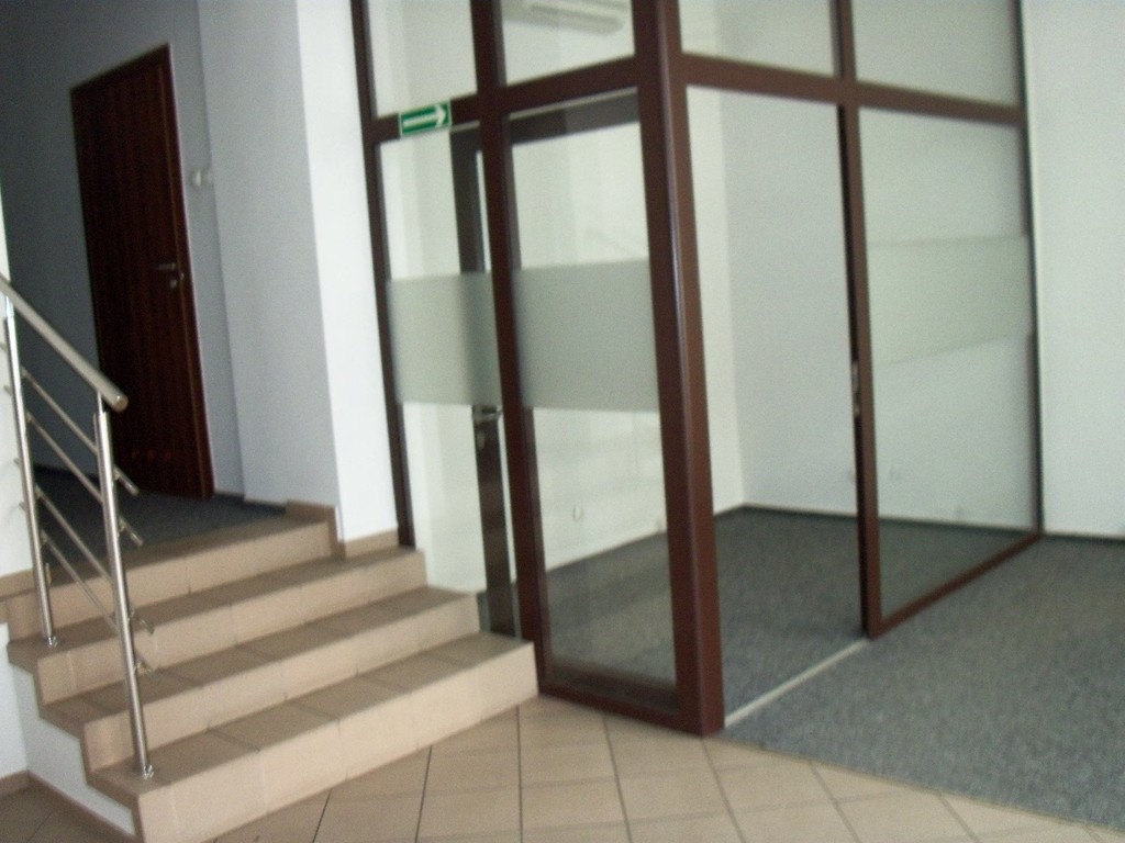 Lokale biurowo - handlowo- usługowe w centrum (20)