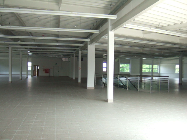 Lokale handlowe i biurowe (6)