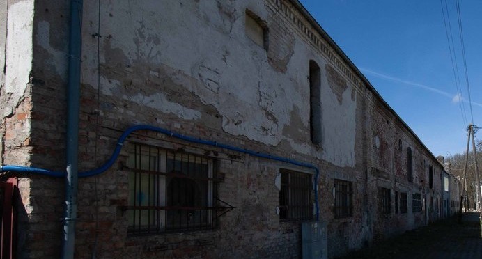 Murowana hala magazynowa do wynajęcia (3)