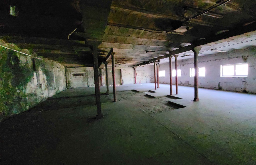 Murowana hala magazynowa do wynajęcia (7)