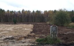 Działka budowlana warunkami zabudowy 25km od morza (17)