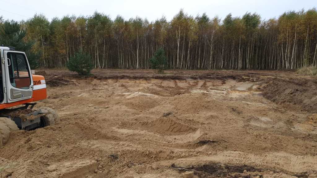 Działka budowlana warunkami zabudowy 25km od morza (12)