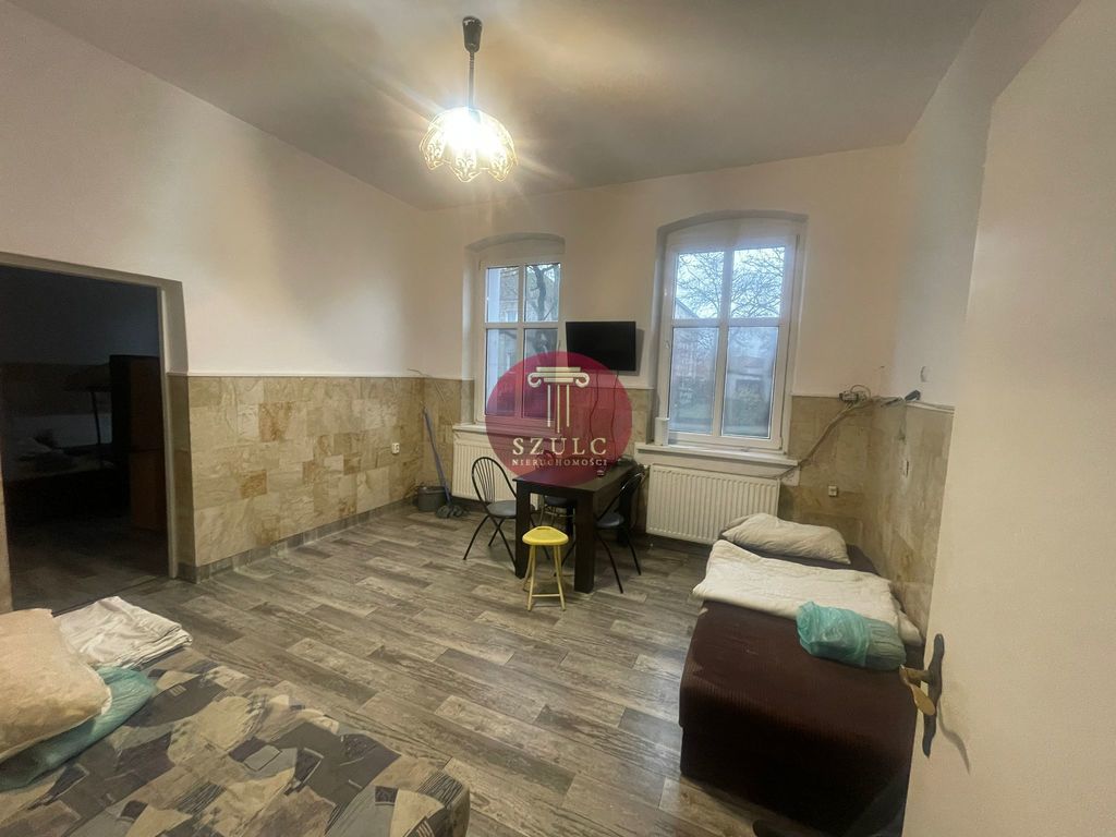 Lokal w centrum z miejscami parkingowymi (9)