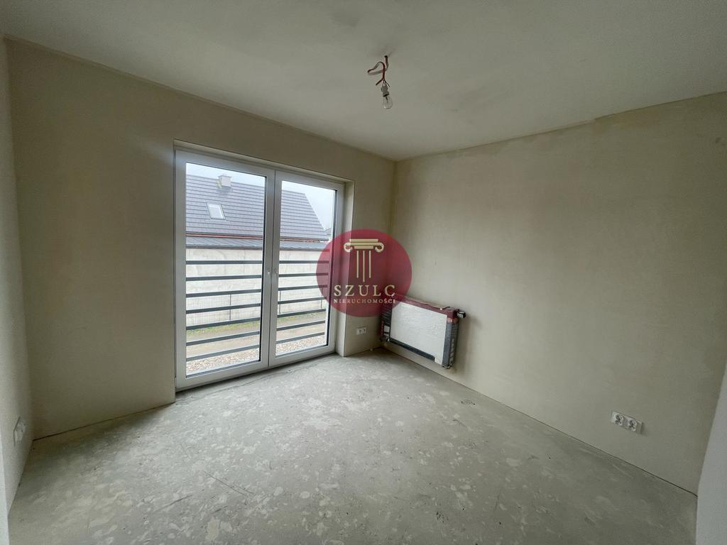 Segment w kameralnej okolicy z ogródkiem (3)