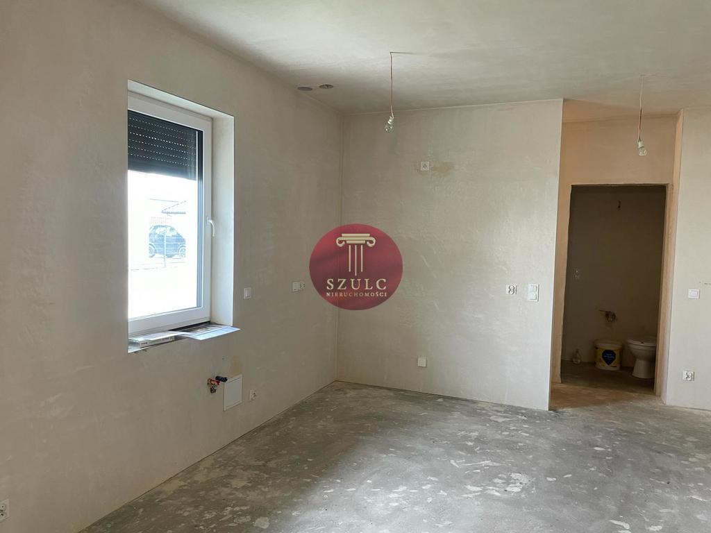 Segment w kameralnej okolicy z ogródkiem (6)