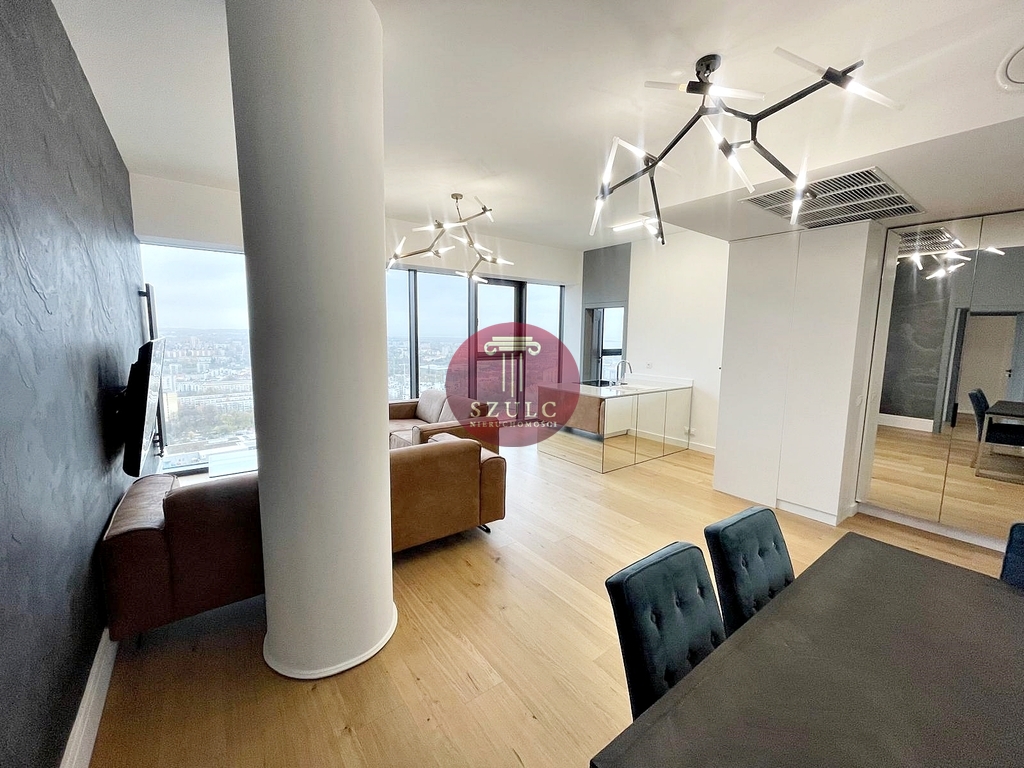 Na wynajem luksusowy apartament w centrum. (8)