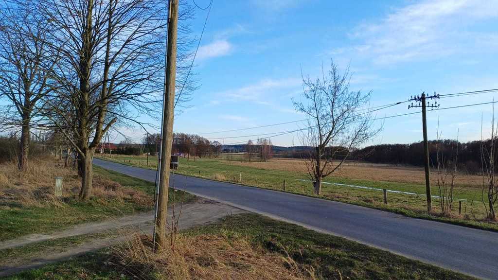 Działka pod zabudowę przy Jeziorze Przybiernowskim (2)