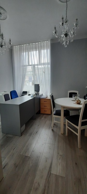 W ofercie do sprzedaży lokal użytkowy po remoncie. (1)