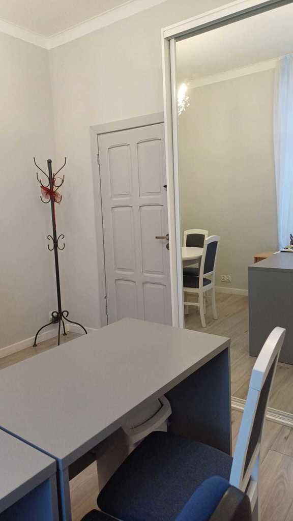 W ofercie do sprzedaży lokal użytkowy po remoncie. (3)