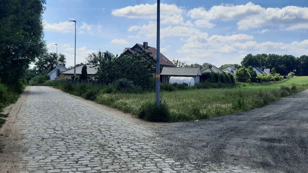 Szczecin Skolwin ul. Karpacka działka na sprzedaż. (5)