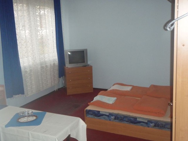 Obiekt, 1,800 m2, Rybnica  (8)