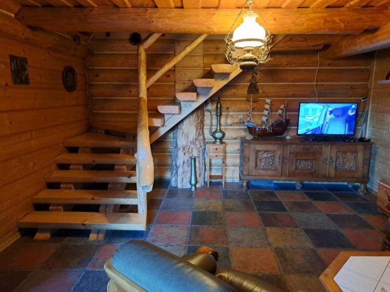 ATRAKCYJNY PENSJONAT NAD MORZEM CHŁOPY 36 POKOJE (15)