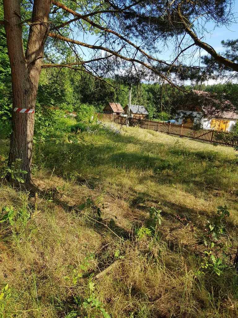 Na sprzedaż ładna działka nad jeziorem Komorze (1)