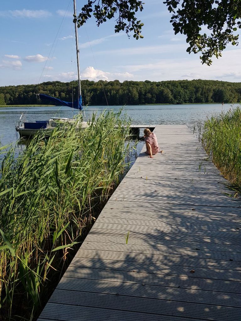 Na sprzedaż ładna działka nad jeziorem Komorze (4)