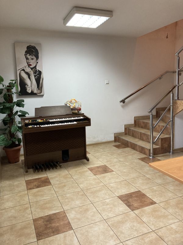 Obiekt handlowo-usługowy z garażami 437m2 Nowogard (10)