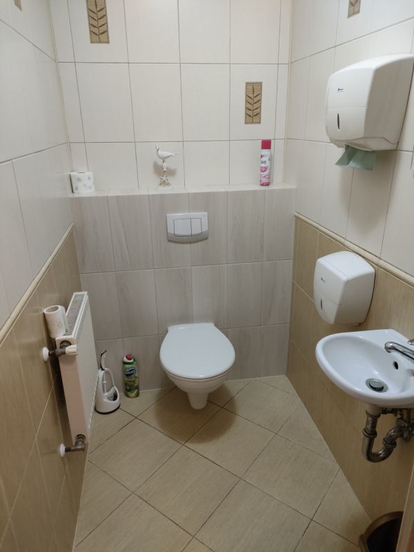 Obiekt handlowo-usługowy z garażami 437m2 Nowogard (6)