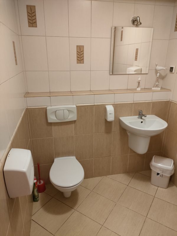 Obiekt handlowo-usługowy z garażami 437m2 Nowogard (5)