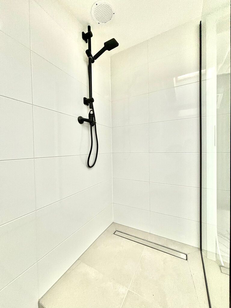 KAWALERKA INWESTYCYJNA Z KLIMATYZACJĄ, CENTRUM (8)