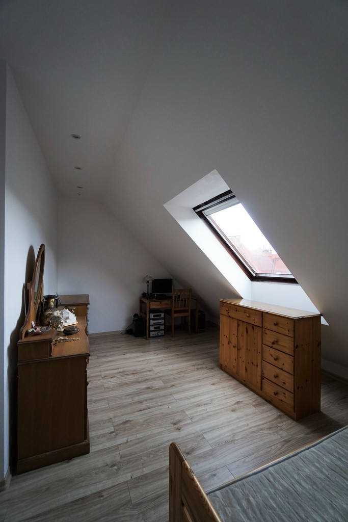 Dwupoziomowe mieszkanie o pow. 92,80, 4-pokoje. (12)