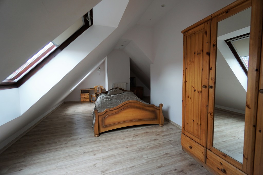 Dwupoziomowe mieszkanie o pow. 92,80, 4-pokoje. (14)