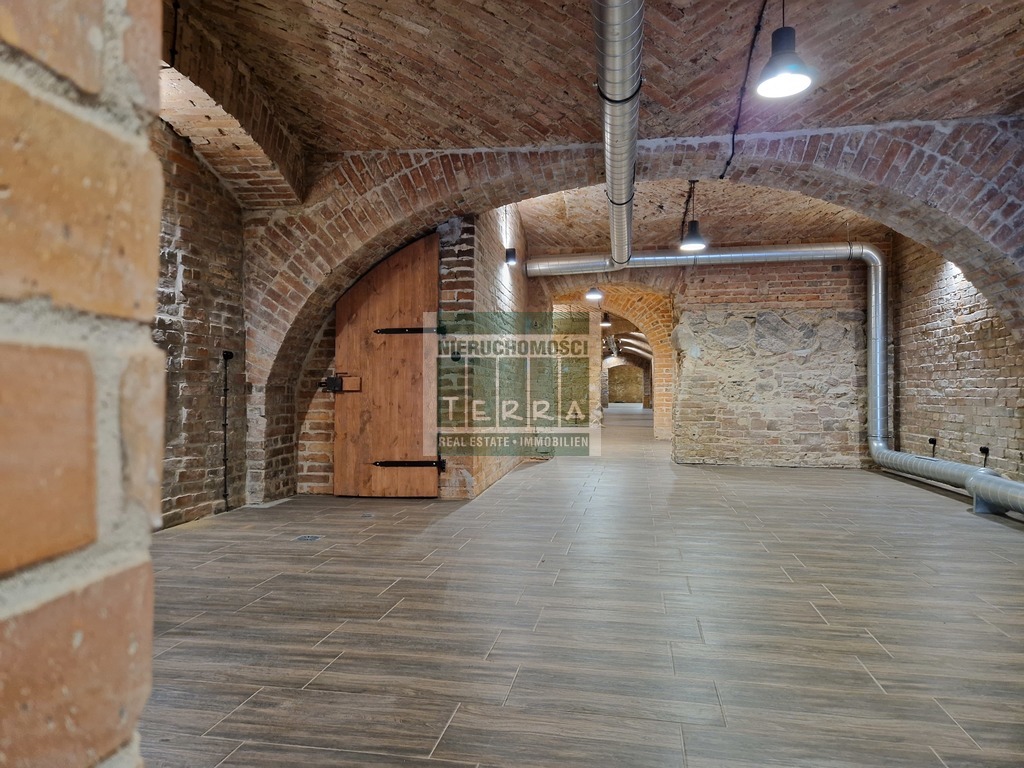 RESTAURACJA, PUB, APARTHOTEL (14)