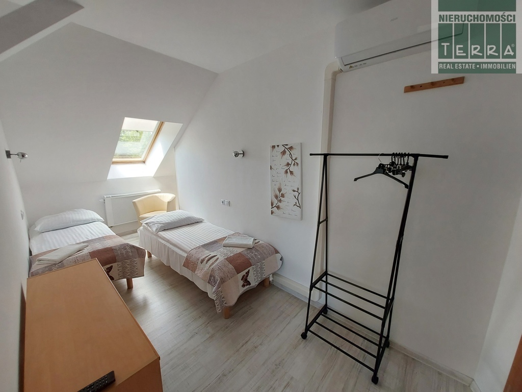 Prosperujący hotel w zacisznym miejscu. (14)