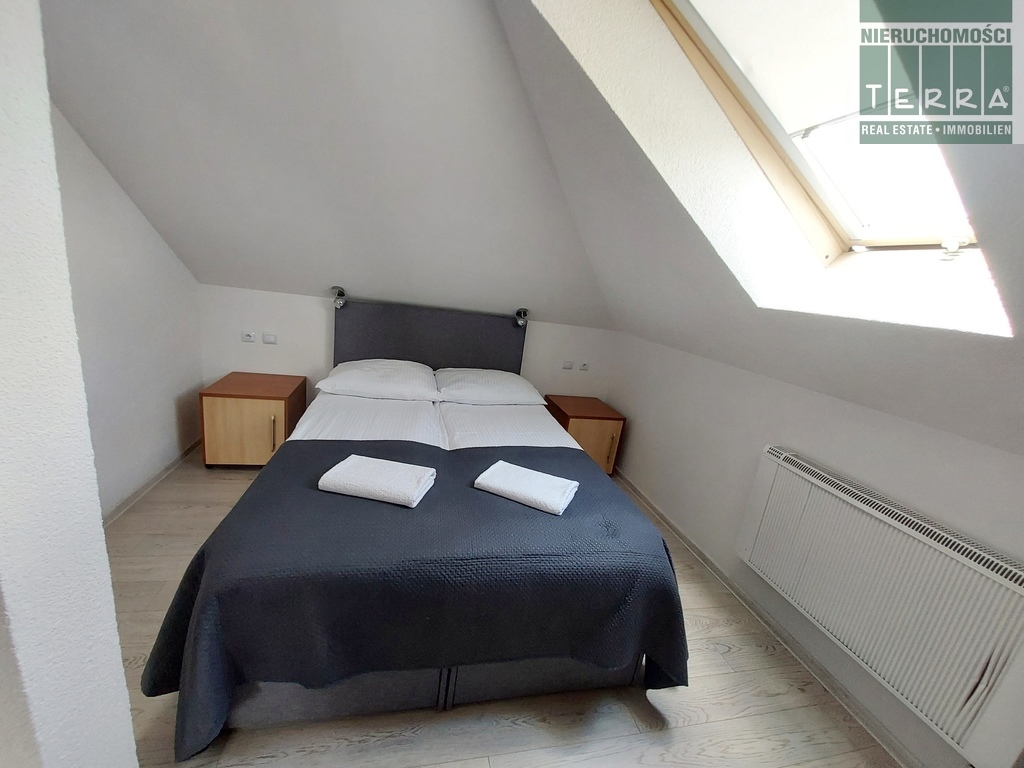 Prosperujący hotel w zacisznym miejscu. (15)