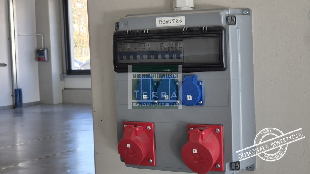 NOWOCZESNY OBIEKT PRODUKCYJNO - BIUROWY (18)