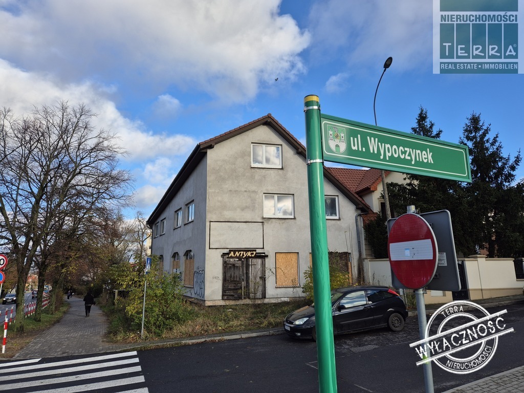 INWESTYCJA LUB SIEDZIBA TWOJEJ FIRMY (1)