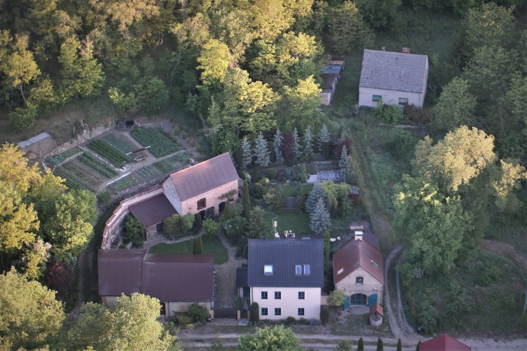 Dom z budynkami gosp. 60 km od Berlina (12)